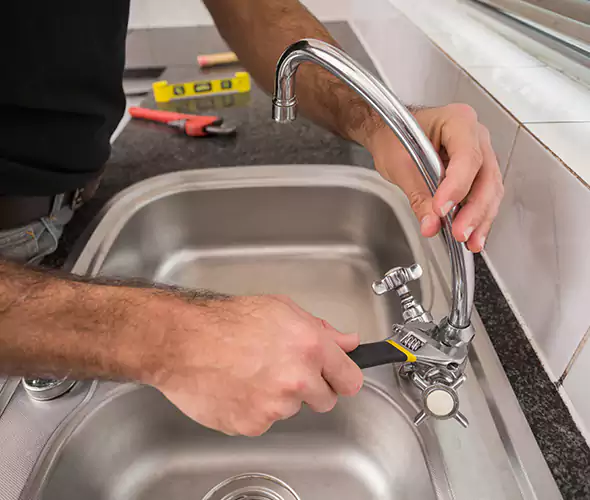 Local Experts for Faucet Repair in Deerfield Beach, FL:Schedule Affordable Faucet Repair Services with Us