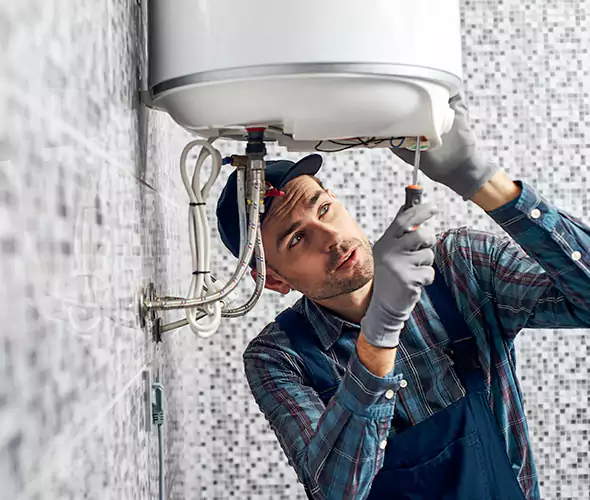 Expert Plumber for Hot Water Tank Maintenance in Deerfield Beach, FL: Schedule Reliable Maintenance Services with Us