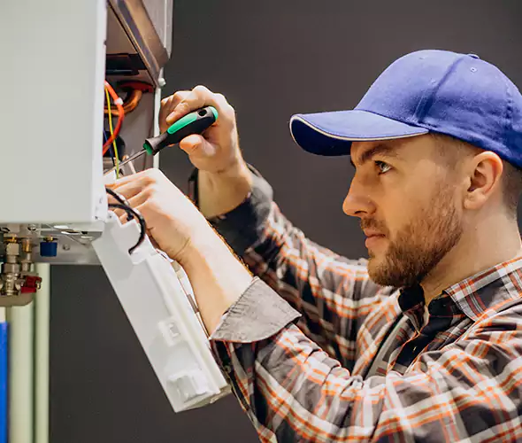 Expert Plumber for Tankless Water Heater Maintenance in Deerfield Beach, FL: Schedule Professional Maintenance Services with Us